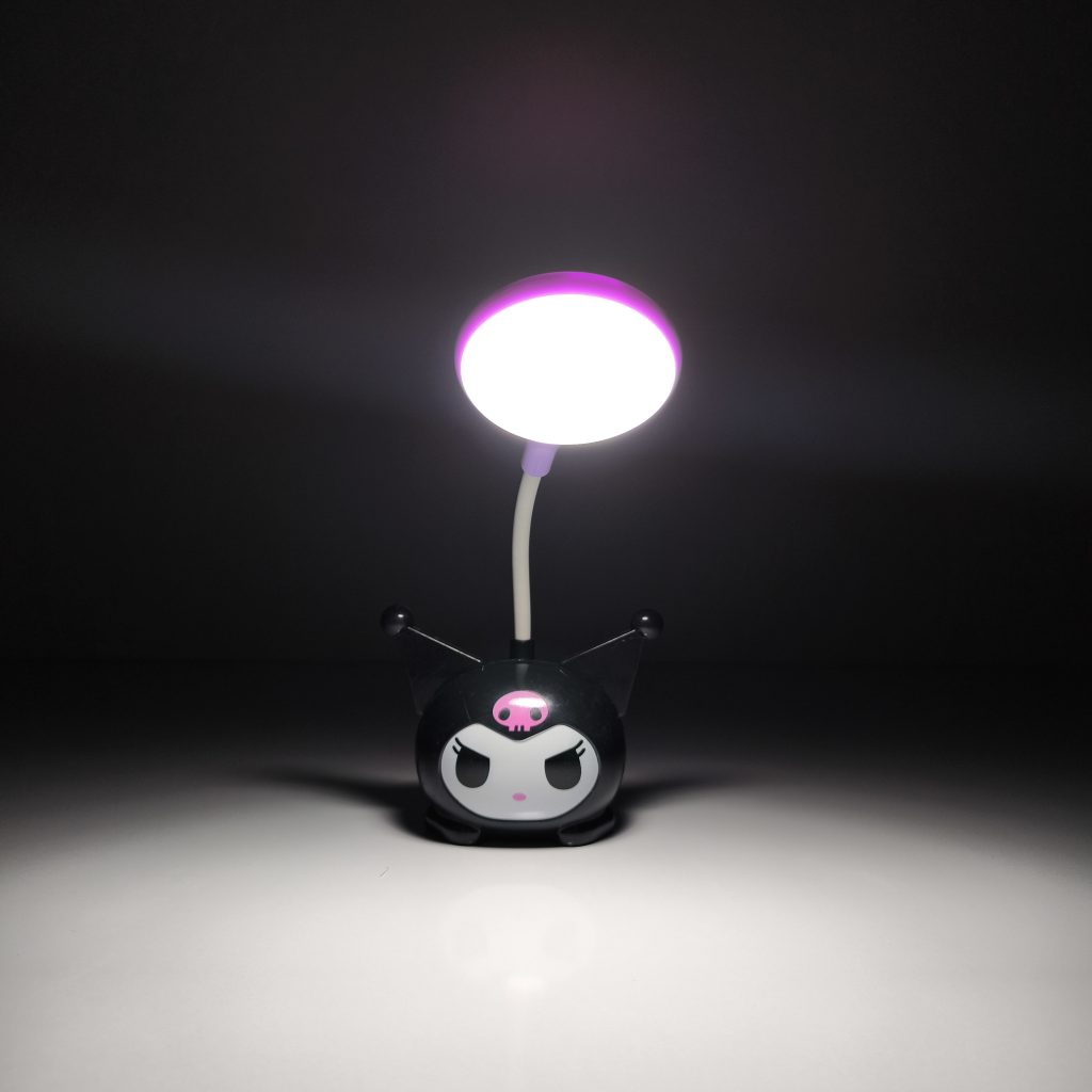 چراغ مطالعه شارژی کرومی قابل تنظیم نور (سه حالته کم نور/متوسط/پر نور)